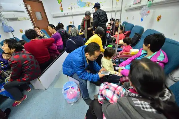 这里有最牛排队时长图|医院|门诊|儿科_新浪新闻