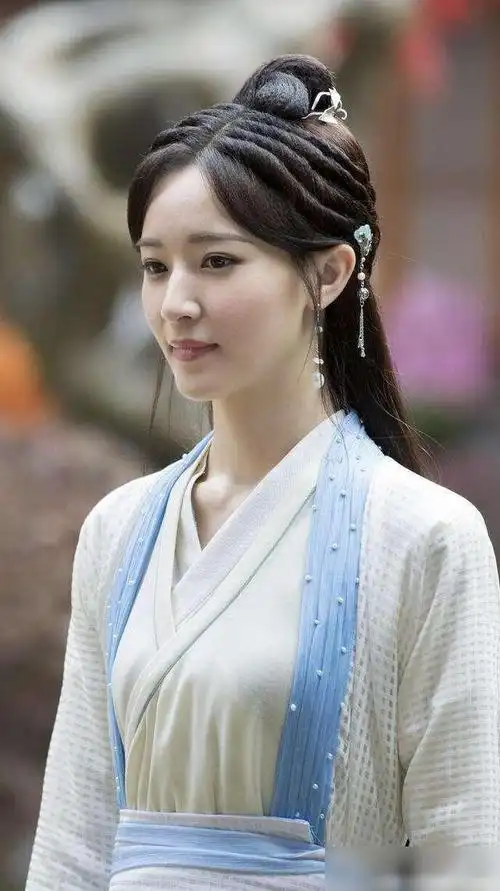 新版绝代双骄的慕容九着实是令人喜爱