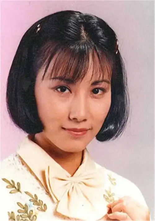 汪明荃的爱情之路很曲折,结局"万水千山总是情"