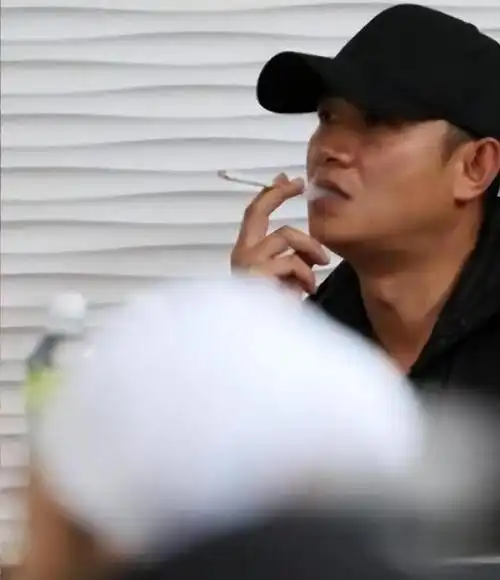 回顾:才38岁就苍老成这样?文章的近况让人心酸