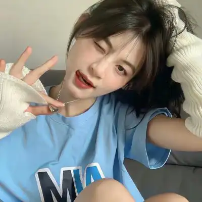 蓝色系ins风真人女生头像图片合集 好看又可爱的小清新蓝色女头