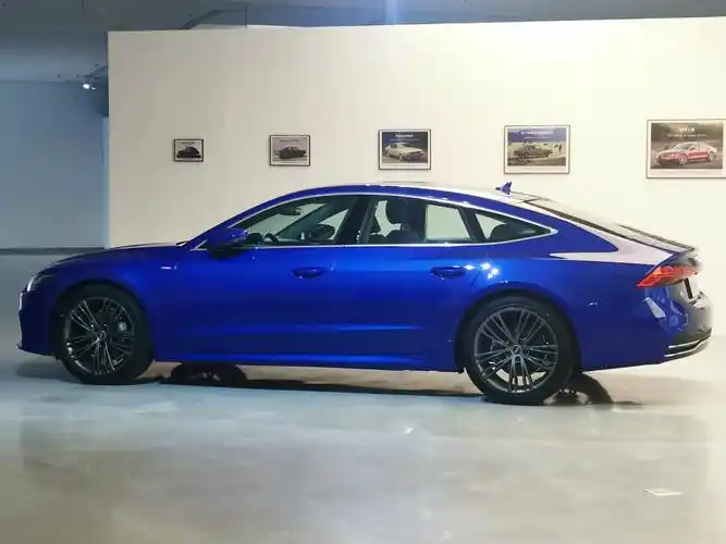 奥迪a7sportback参展深圳连接艺术设计节