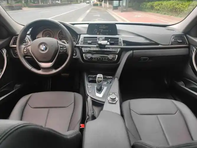 宝马 宝马3系  2017款 320li m运动型图片