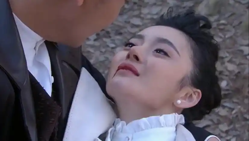 翻盘:大哥要结婚了,女鬼子得知后心如死灰,放弃大哥