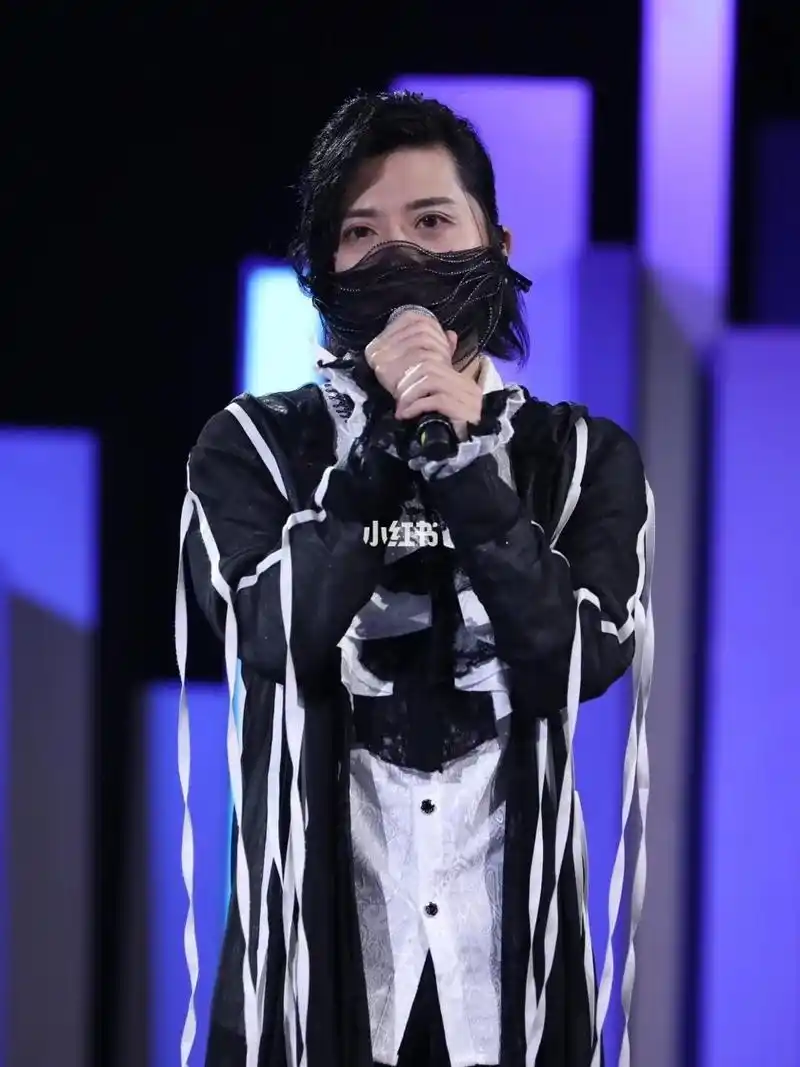 这!就是原创 歌手西楼in esa liang