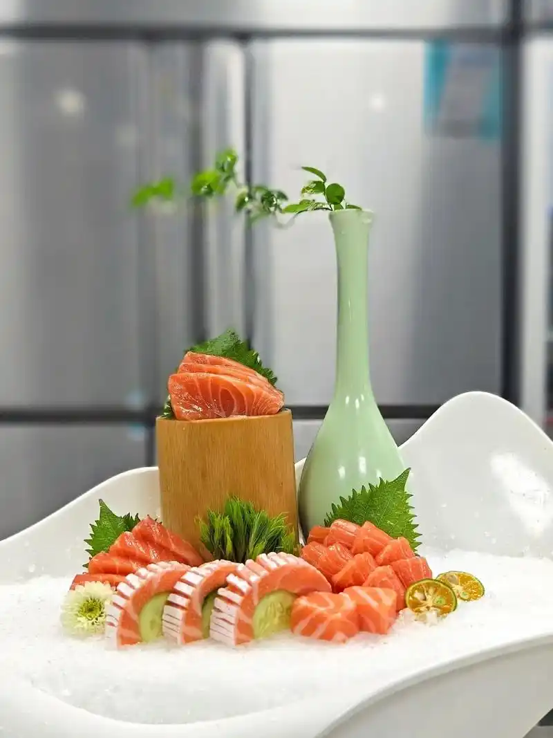 感谢大佬们的支持,刺身姿造牛肉摆盘,有你喜欢的吗#海鲜姿造威 - 抖音