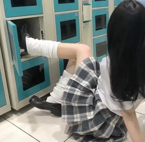 好看不露脸部位女生头像