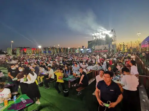 首届淄博青岛啤酒节盛大开幕!