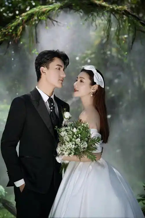 旅拍婚纱照一般怎么收费 旅拍费用包括哪些