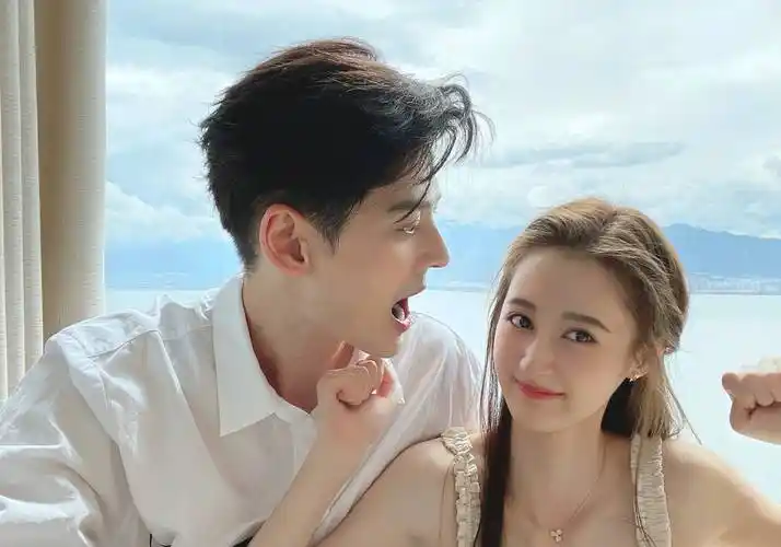 郭品超好会一男的卡点为小女友马泽涵庆生顺便官宣恋情