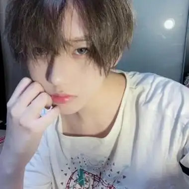 高级感优质男生露脸头像帅气男生真人高清微信头像图片大全