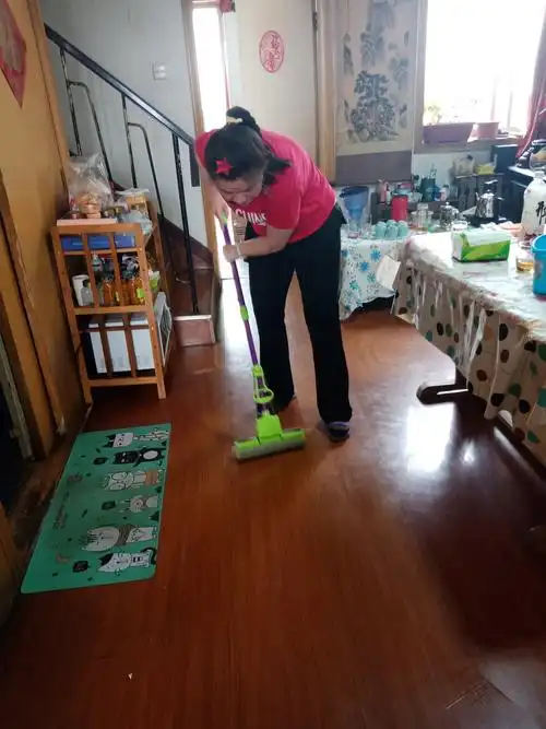 爱妈妈,做家务"━━━刘璐