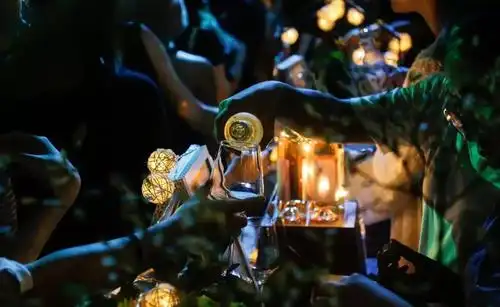 活动回顾丨今晚,参加了一场500人共同酿造时光的酒会