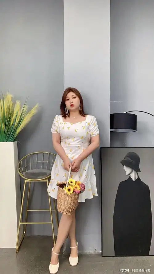 150斤胖女生必备穿搭小清新搭配这样穿你也会爱上自己