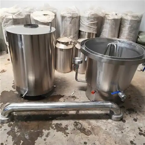 不锈钢液态蒸馏酿酒设备 河北直烧式家用烧酒锅 300斤粮食蒸酒器-报价