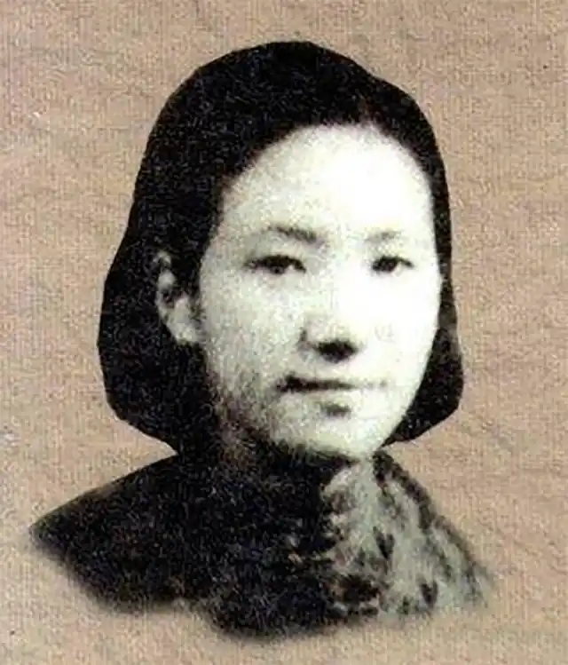 李家提出要马上结婚,苏青则想上大学,不同意这门婚事.在这种情况下,苏