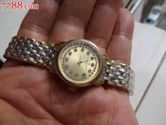 全新未用江诗丹顿石英女表