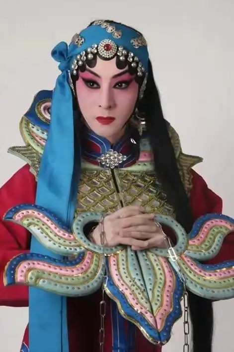 程派名家张曼玲去世曾担任霸王别姬中张国荣京剧指导