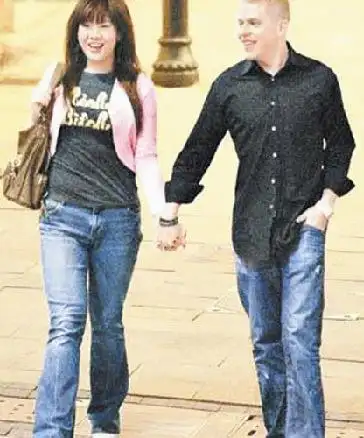 郑少秋被批教女无方郑咏恩与男上司玩不伦恋郑欣宜成败家女