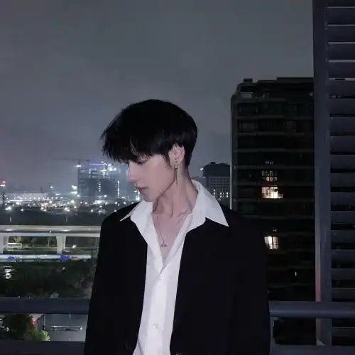 想想自己也是70后了80后帅哥头像真人头像