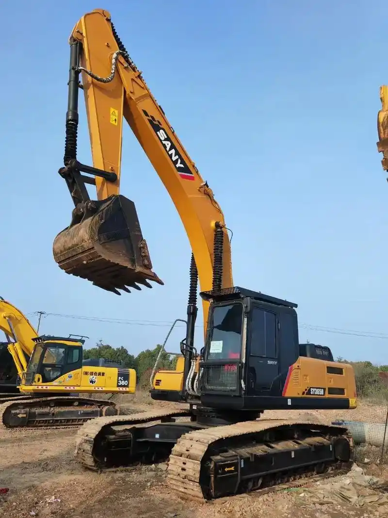 90二手挖机地址在哪里挖掘机广泛应用于建筑,矿山,道路等领域