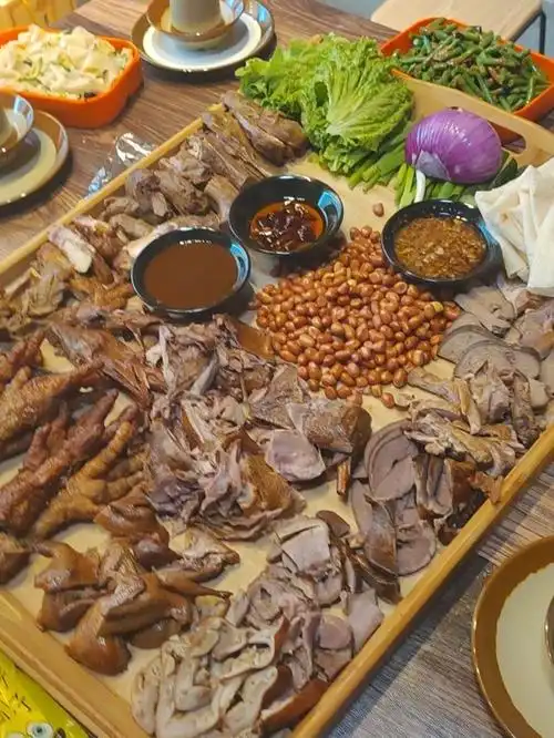 无敌下酒菜卤味拼盘「酒叔卤妹」