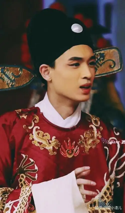 德云社的角儿们穿戏服好看吗西装呢