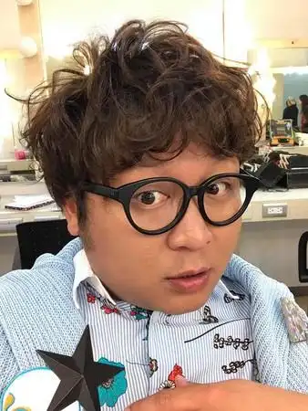 etfashion 影剧 记者刘宜庭/综合报导 纳豆(林郁智)靠著机智诙谐的