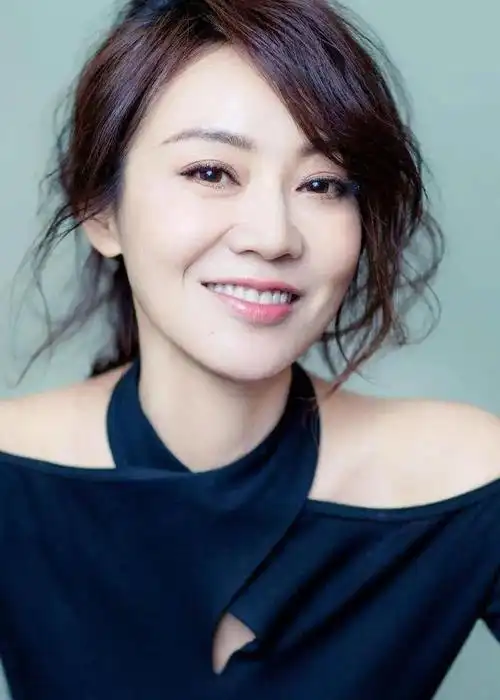 水豚系女明星闫妮是多少人羡慕的精神状态