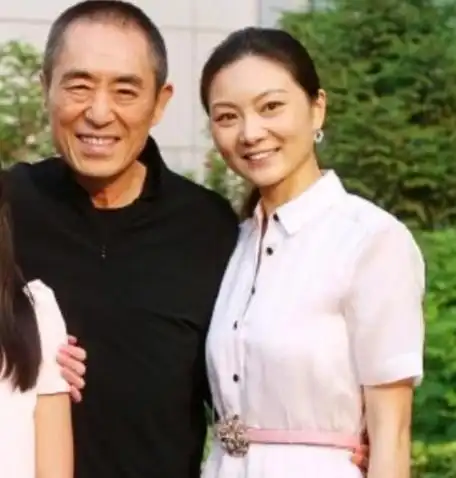 陈婷再惹争议:放弃张艺谋妻子身份认证!背后原因引人猜想