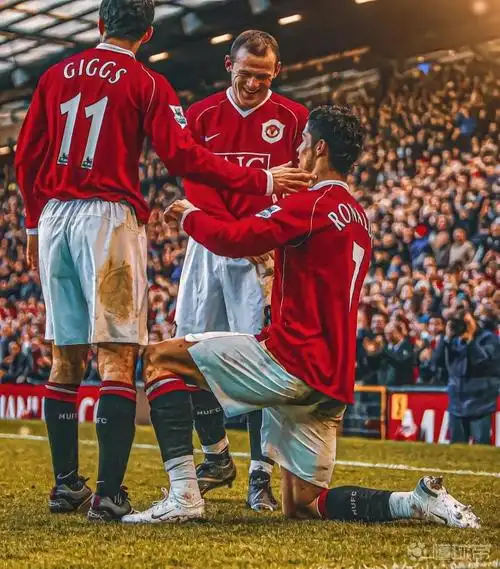 有多少人喜欢吉格斯,鲁尼和c罗的这个传奇三人组?