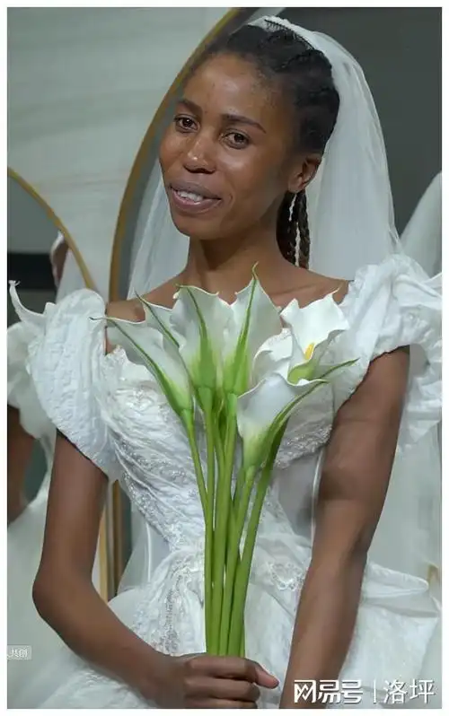 非洲媳妇菲利丝姐姐拉乌结婚丈夫同是中国农村小伙太幸福了