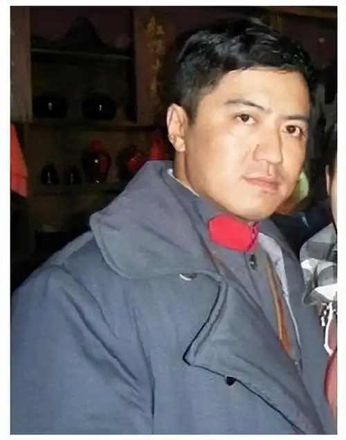 演员许云帆:娶黄志忠前妻何音,和继子处成朋友,结婚至今无子