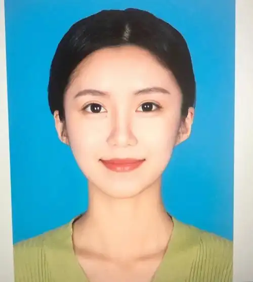 日韩系证件照火了!女生记住这几个"小心机",上镜瘦脸还好看