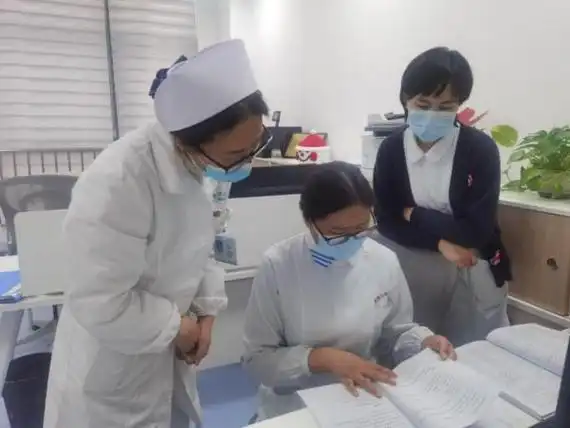 杨丽芳劳模创新工作室下沉基层,携手提升社区护理效能_澎湃号·政务