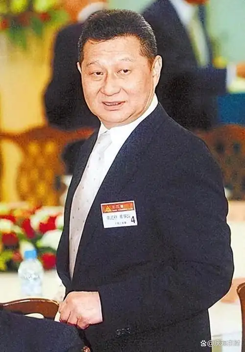 包养情人无数娶初中同学女儿为妻玩老婆闺蜜孙道存有多放荡