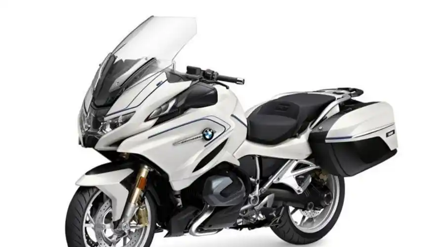 宝马r1250rt,商务人士坐骑?其实它是旅行车