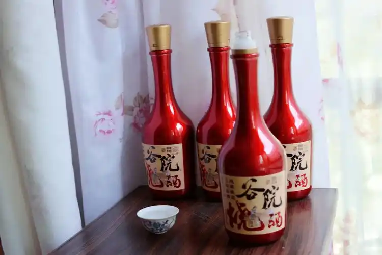 谷院烧酒:好喝不贵聚会有味_小酒_口感_瓶子