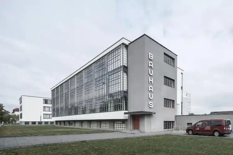 德国当代建筑到魏玛包豪斯大学