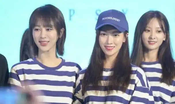 杨紫不仅异性缘好同性缘更好闺蜜团太强大让人羡慕