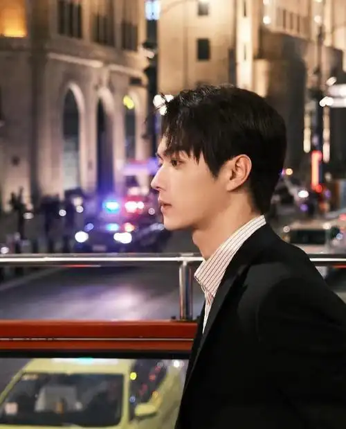 许总记录 | 20240421 ins    "the bund"@许凯soso    上海外滩