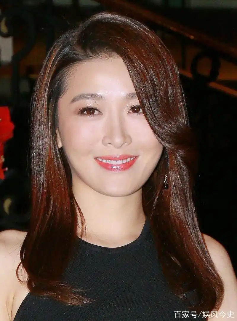 女神周丽淇气质超赞,无处安放的魅力,仙女十足!