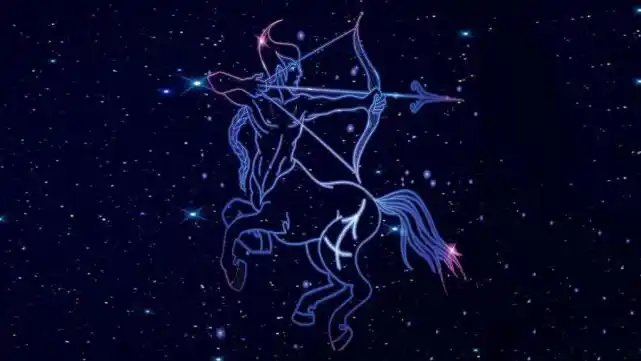 摩羯座之西幸运色是浅蓝色,幸运数字是6,幸运石是紫水晶,射手座是象征