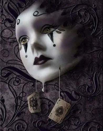 每个人都带着面具说谎,骗了别人,再骗自己.