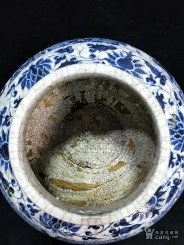 元青花开片萧何追韩信罐