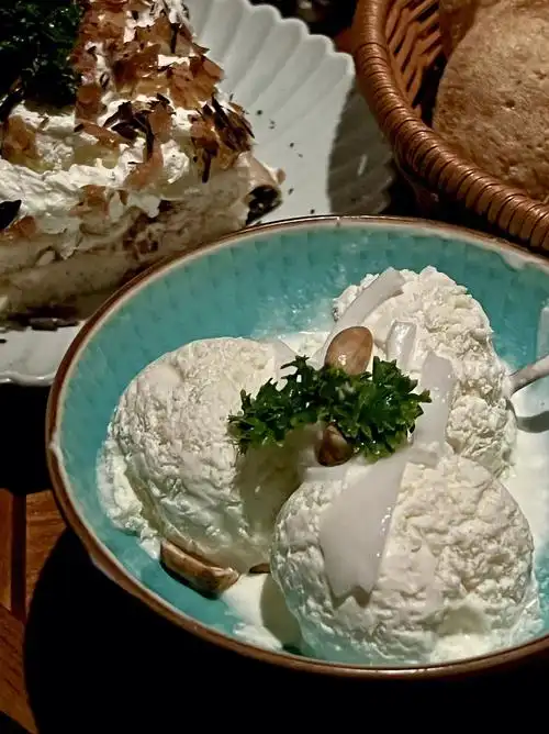 吃了变美女请你喜欢吃冰淇淋的闺蜜来