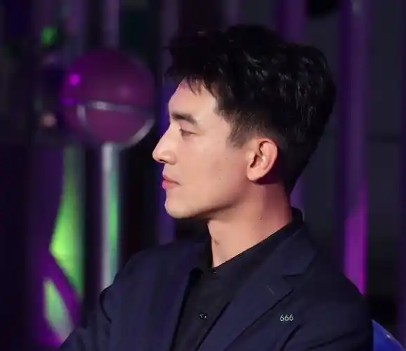 又又又被林更新生图帅到!