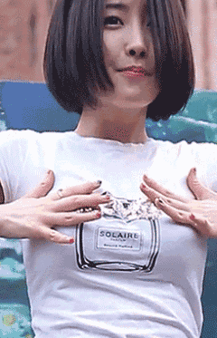 原创搞笑gif动图:美女,你如此不靠谱不觉得尴尬?