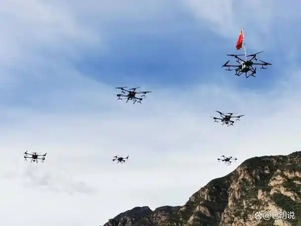 空军航空大学的官方微信号在8月5日宣布,空军第三届"无人争锋"挑战赛