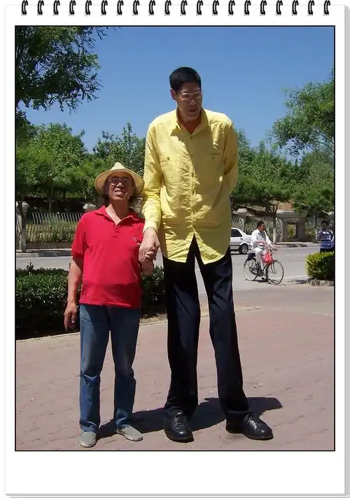 巨人张俊才在天通苑社区